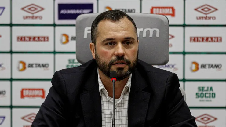 Mário Bittencourt presidente do Fluminense durante coletiva. FOTO: LUCAS MERÇON/FLUMINENSE F.C.