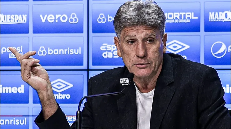Renato Portaluppi em entrevista. O treinador deixou escapar uma novidade que deve estourar no Grêmio - Foto: Maxi Franzoi/AGIF