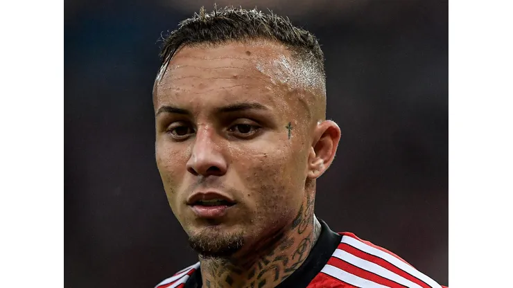 Everton Cebolinha, jogador do Flamengo, durante partida contra o Gremio no estadio Maracana pelo campeonato BRASILEIRO A 2023. Foto: Thiago Ribeiro/AGIF