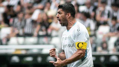 Foto: Fernando Moreno/AGIF - Suárez ficou na bronca em derrota do Grêmio