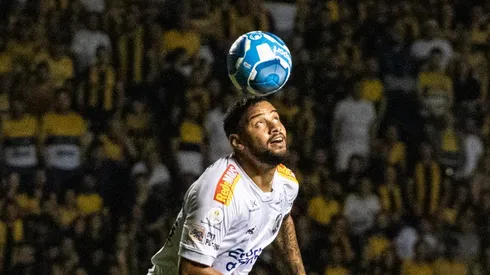 Thonny Anderson em ação pelo ABC. Foto: Leonardo Hubbe/AGIF