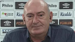 Rueda vem sendo cobrado por elenco do Santos sobre 'bicho' não pago no Brasileiro - Foto: Divulgação/Santos - Andrés Rueda, presidente do Santos, em entrevista coletiva