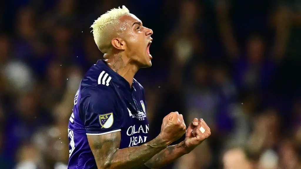 Antônio Carlos , zegueiro pelo Orlando City. Julio Aguilar/Getty Images