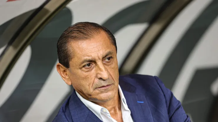 Treinador do Vasco é criticado na web. Foto: Gilson Lobo/AGIF