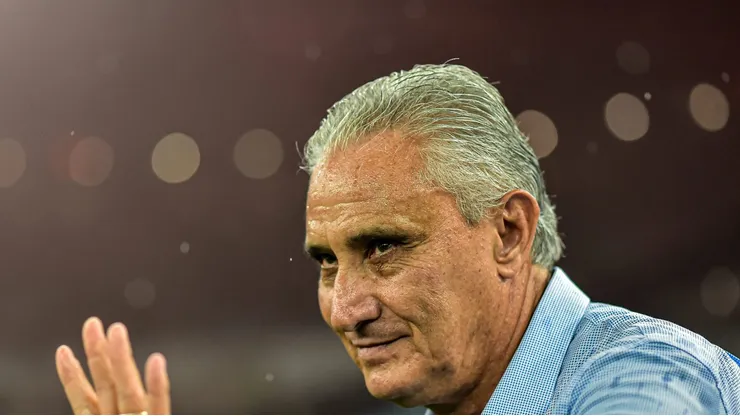 Tite tem boas notícias neste sábado (25). Foto: Thiago Ribeiro/AGIF