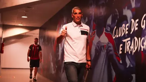 Foto: Leonardo Moreira/Fortaleza - Juan Pablo Vojvoda, técnico do Fortaleza