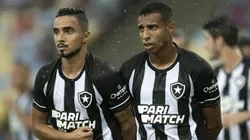 Rafael e Victor Sá em partida do Campeonato Carioca pelo Botafogo. Foto: Jorge Rodrigues/AGIF