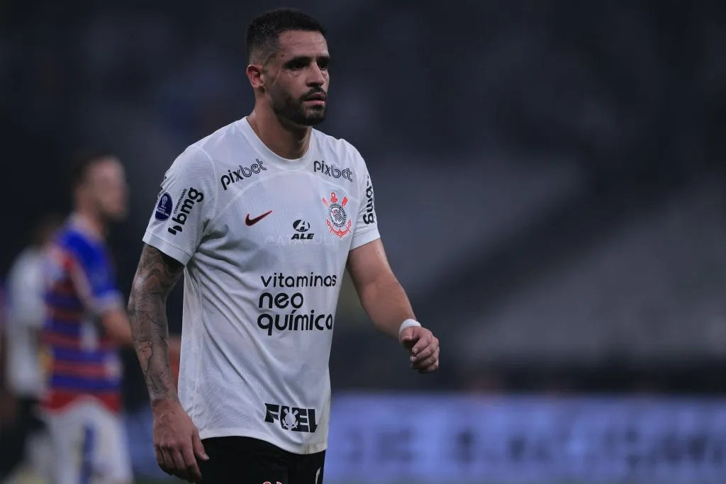 SP – SAO PAULO – 26/09/2023 – COPA SUL-AMERICANA 2023, CORINTHIANS X FORTALEZA – Renato Augusto jogador do Corinthians durante partida contra o Fortaleza no estadio Arena Corinthians pelo campeonato Copa Sul-Americana 2023. Foto: Ettore Chiereguini/AGIF