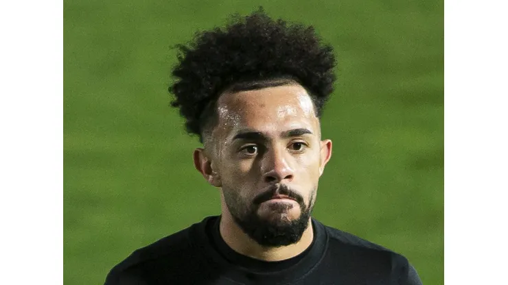 Claudinho, meia do Zenit, na época que jogava no Bragantino - Foto: Diogo Reis/AGIF