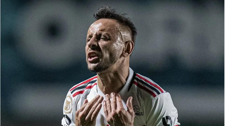 Foto: Heber Gomes/AGIF - Rafinha é zoado por Dorival Júnior