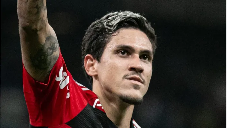 Foto: Fernando Moreno/AGIF - Pedro em partida do Flamengo no Campeonato Brasileiro