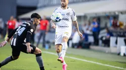 Lucas Lima jogador do Santos durante partida contra o Botafogo no estadio Vila Belmiro pelo campeonato Brasileiro A 2023. Foto: Abner Dourado/AGIF
