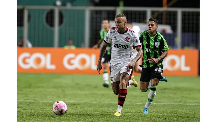 Everton Cebolinha jogador do Flamengo durante partida contra o America-MG no estadio Independencia pelo campeonato Brasileiro A 2022. Foto: Gilson Junio/AGIF