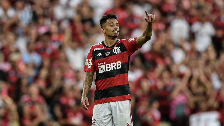Tite fala sobre situação de Allan - Foto: Thiago Ribeiro/AGIF
