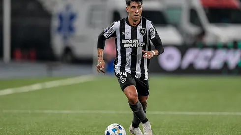 Di Placido jogador do Botafogo durante partida contra o Guarani-PAR no estadio Engenhao pelo campeonato Copa Sul-Americana 2023. Foto: Thiago Ribeiro/AGIF