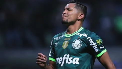Rony tem sondagem forte do mundo árabe e pode abrir uma vaga para reforço no Palmeiras - Foto: Ettore Chiereguini/AGIF
