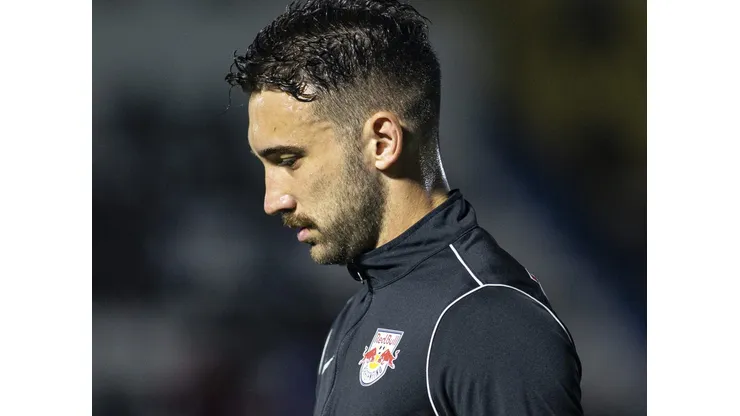 Foto: Diogo Reis/AGIF - Léo Ortiz em partida do Red Bull Bragantino