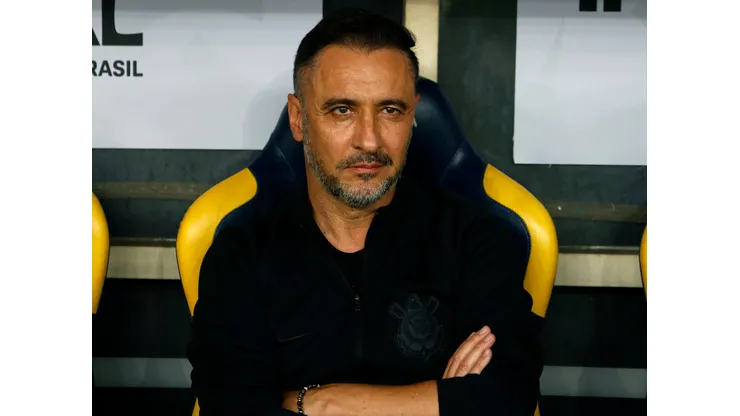 Vítor Pereira, ex-técnico do Corinthians - Foto: Wagner Meier/Getty Images