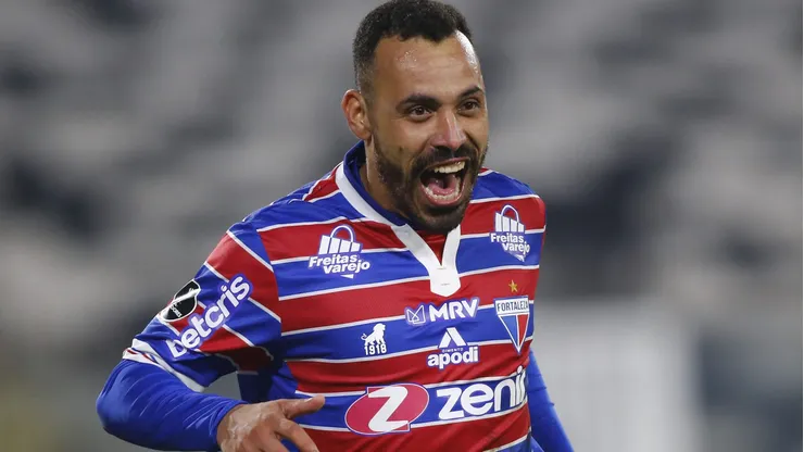 Moisés teve ótima passagem pelo Fortaleza e segue na mira do Fluminense - Foto: Marcelo Hernandez/Getty Images