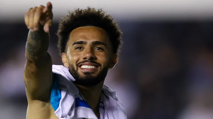 Claudinho atuou com Artur na época do Bragantino e podem se encontrar no Zenit - Foto: Buda Mendes/Getty Images)