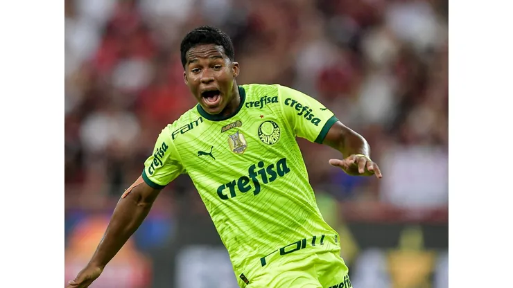 "Quando é alguém do Fla"; Torcedores do Flamengo se irritam na web com lance de Endrick em jogo do Palmeiras - Foto: Thiago Ribeiro/AGIF