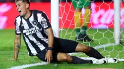 Foto: Marcos Brindicci/Getty Images - Mateo Ponte teve seu futuro definido no Botafogo