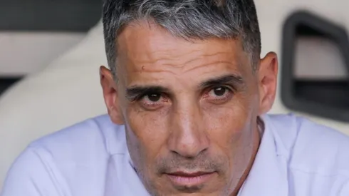 Vojvoda é o segundo treinador mais longevo do Brasileirão. Foto: Lucas Emanuel/AGIF