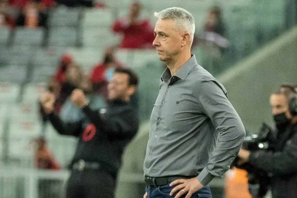 Tiago Nunes técnico do Botafogo. Foto: Robson Mafra/AGIF