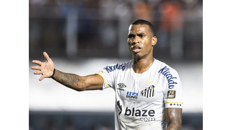 Jean em ação no empate contra o SPFC. Foto: Abner Dourado/AGIF