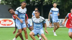 Luan Dias, jogador do Santos, durante treino no Centro de Treinamento CT Rei Pelé - Foto: Fernanda Luz/AGIF