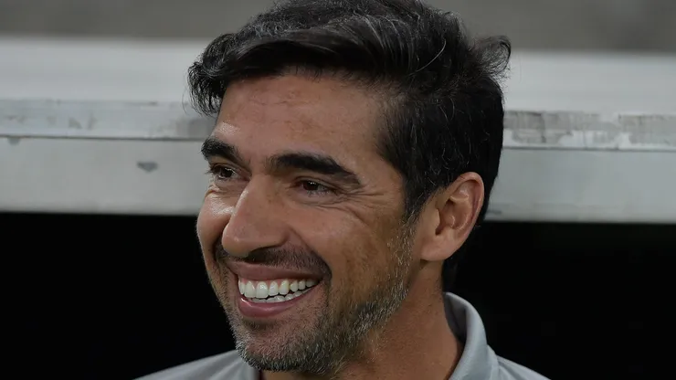 Abel Ferreira tem muita moral no Verdão Foto: Thiago Ribeiro/AGIF