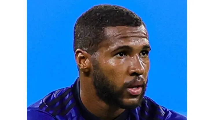 Wesley, atacante do Cruzeiro, em ação pelo Brasileirão - Foto: Gilson Lobo/AGIF