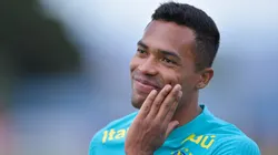 Alex Sandro atualmente na Juventus, mas interessa ao Santos para 2024
