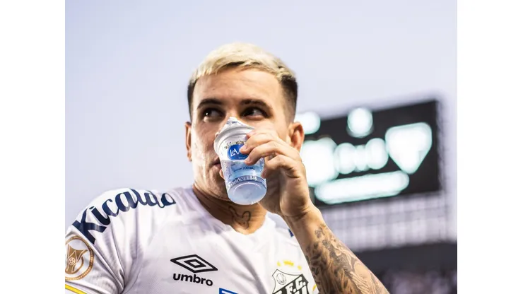 Soteldo é líder em assistências no Santos. Foto: Abner Dourado/AGIF