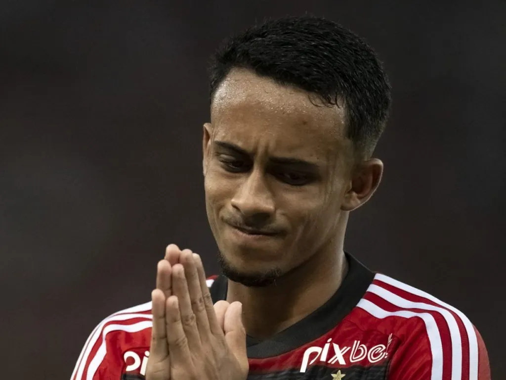 Matheus Gonçalves pelo Flamengo. Foto: Jorge Rodrigues/AGIF