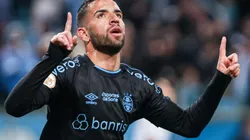 Pepê em ação pelo Imortal. O meio-campista é o pivô dos dilemas de Renato - Foto: Maxi Franzoi/AGIF