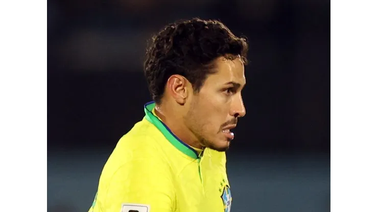 Raphael Veiga, meia do Palmeiras e da Seleção Brasileira, pelas Eliminatórias 2026. Foto: Vitor Silva / Flickr CBF