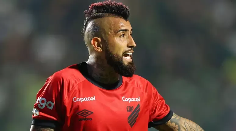 Vidal em ação pelo Athletico-PR – Foto: Divulgação/Athletico