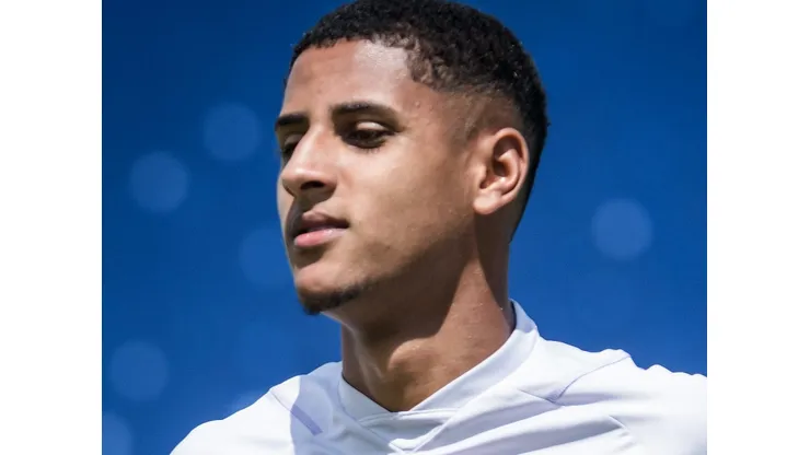 Cruzeiro em ação na Toca. A Raposa bateu o martelo sobre o jovem atacante - Foto: Gustavo Aleixo/Cruzeiro