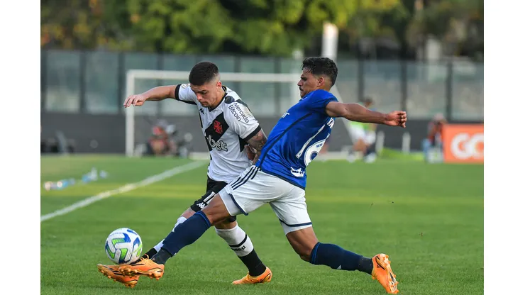 "Que entendam o tamanho da responsabilidade"; Torcedores do Cruzeiro mostram nervosismo antes do confronto contra o Vasco - Thiago Ribeiro/AGIF