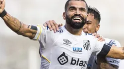 Foto: Abner Dourado/AGIF. Tomás Rincón em jogo pelo Santos