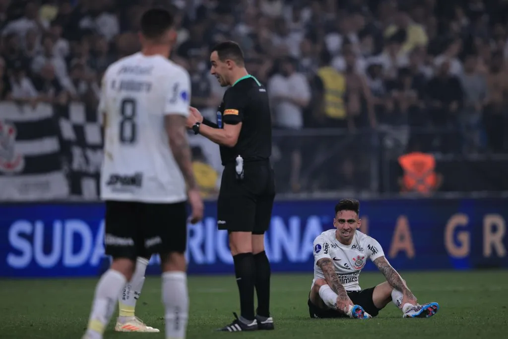 Gustavo Silva jogador do Corinthians durante partida contra o Fortaleza na Arena Corinthians pelo campeonato Copa Sul-Americana 2023. Ettore Chiereguini/AGIF