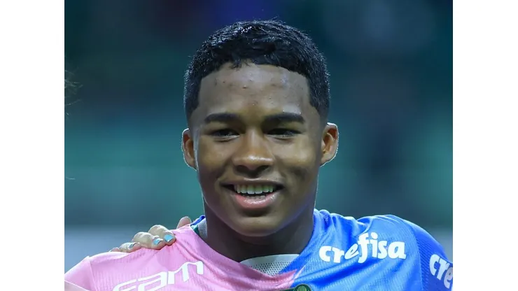 Endrick, atacante do Palmeiras e da Seleção Brasileira, em ação pela Série A - Foto: Marcello Zambrana/AGIF