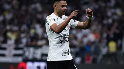 Ángel Romero, jogador do Corinthians, comemora seu gol durante partida contra o Atlético-MG na Neo Química Arena pelo Campeonato Brasileiro - Foto: Fabio Giannelli/AGIF