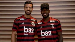 Pablo Mari (à esquerda) marcou época no Flamengo e pode reforçar Roma, de Mourinho - Foto: Marcelo Cortes/CRF