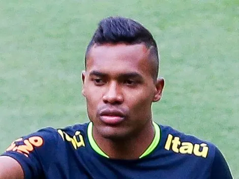 Nação aprova nome de Alex Sandro para mudar o patamar da lateral-esquerda do Flamengo