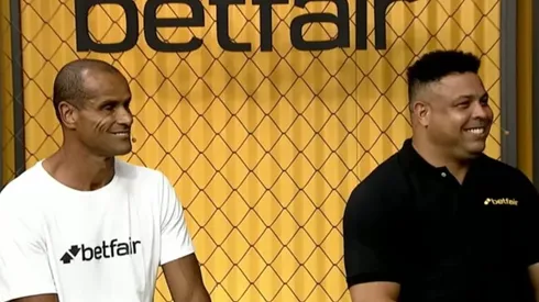 Ronaldo e Rivaldo conheceram torcedores inusitados de Brasil e Argentina. Reprodução Betfair