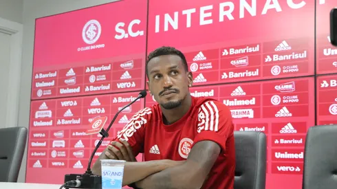 Edenilson relembra seu gol do Inter contra o Corinthians anulado pela arbitragem