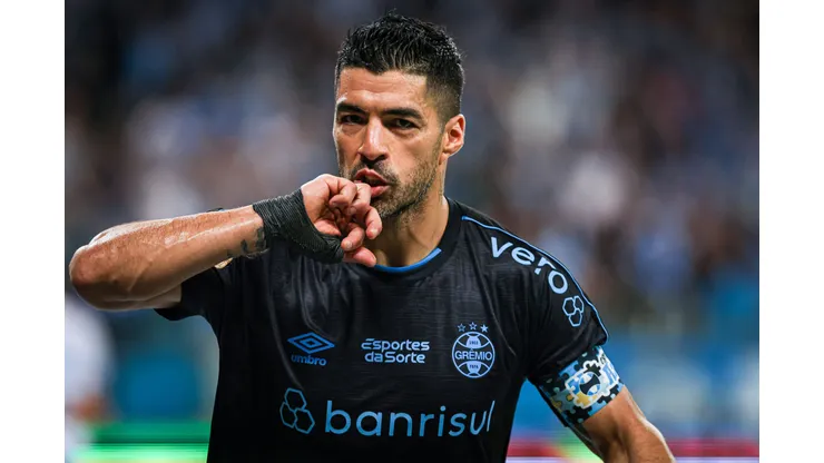 Foto: Maxi Franzoi/AGIF - Suárez pode ter reviravolta em seu futuro