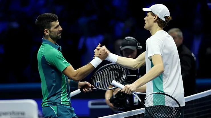 Djokovic e Sinner vão disputar a decisão do Finals